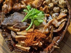 卤拼-灶东家民间菜(回兴店)