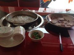 -老石黑山羊毛驴肉火锅(金凯广场店)