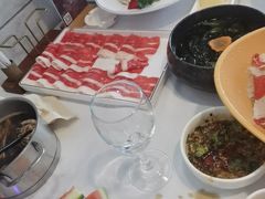 -德天肥牛海鲜火锅(龙吟坊店)