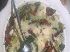 -江渔儿酸菜鱼专门店(明珠广场店)