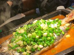 -夯鱼烤鱼·尔滨地标美食(中央商场店)