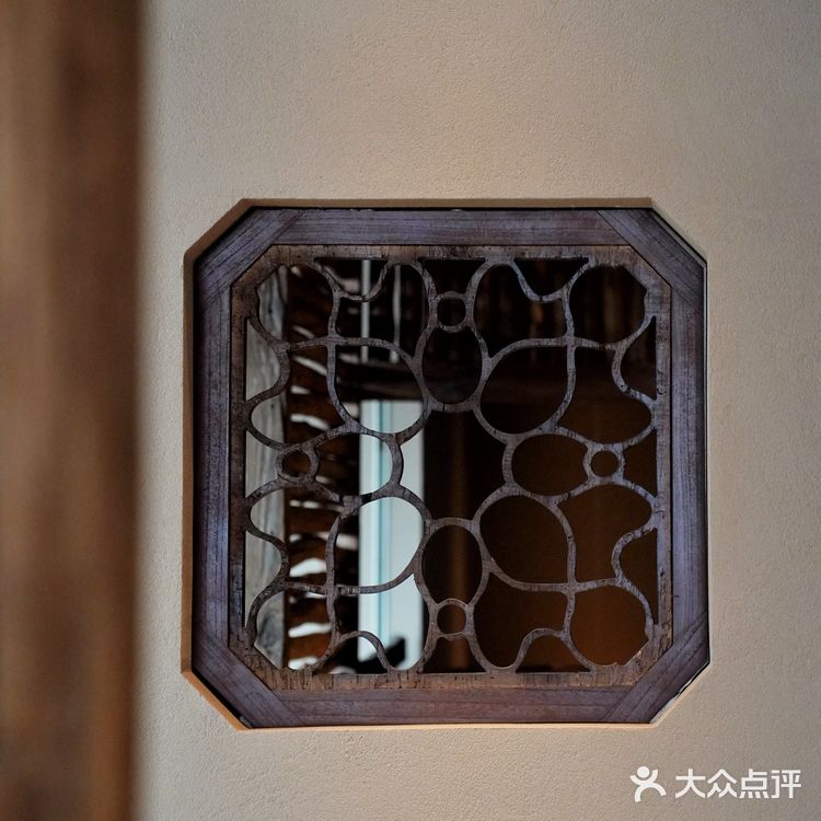 ​相识在第六年 终于，元古​落户深圳 ​一年四季为骨干