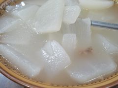 -一品红烧鸭特色川菜(三岔湖店)