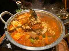 泡菜肥牛部队锅-春熙台韩国料理·章鱼肥牛(西丽店)