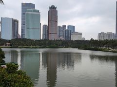 -万绿园