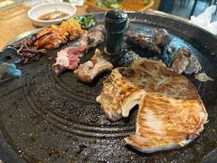 -江南猪肉商会无限续吃(弘大店)