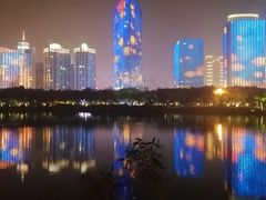 -万绿园