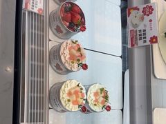 -花花卷卷·鲜食蛋糕(静安久光百货店)