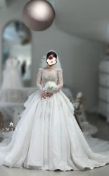 -艾米丽婚纱礼服
