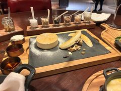 -恰餐厅及酒吧 CHAR Bar & Grill (北京丽都皇冠假日店)