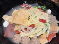 -万记麻辣烫国展总店