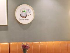 -POKEE VIA&Brunch·维娅(重庆来福士店)