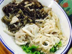 毛肚百叶-东镇老火锅(长春路首店)