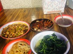 -老三样·美食研究中心(世贸路店)