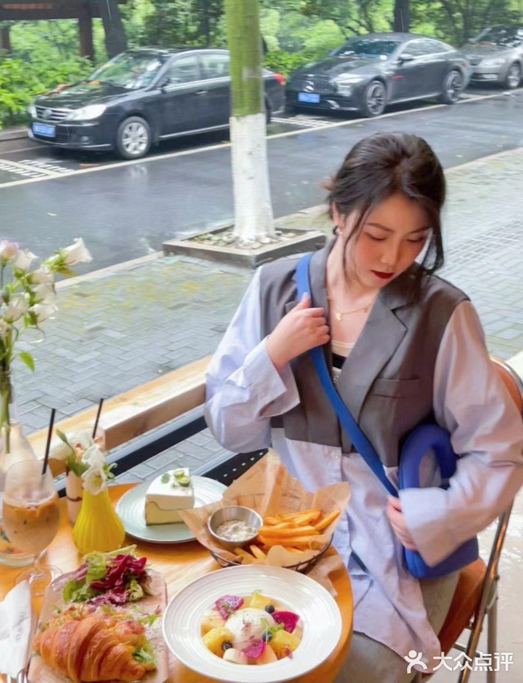 杭州街边brunch来啦！街边拍照氛围感满满[胜利]