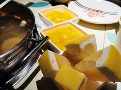水果-南城十里潮汕鲜牛火锅·鲜虾生滚粥(融汇老商埠店)