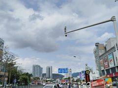 -解放路步行街                