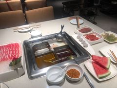 -海底捞火锅鲜切牛肉主题店(长寿路店)