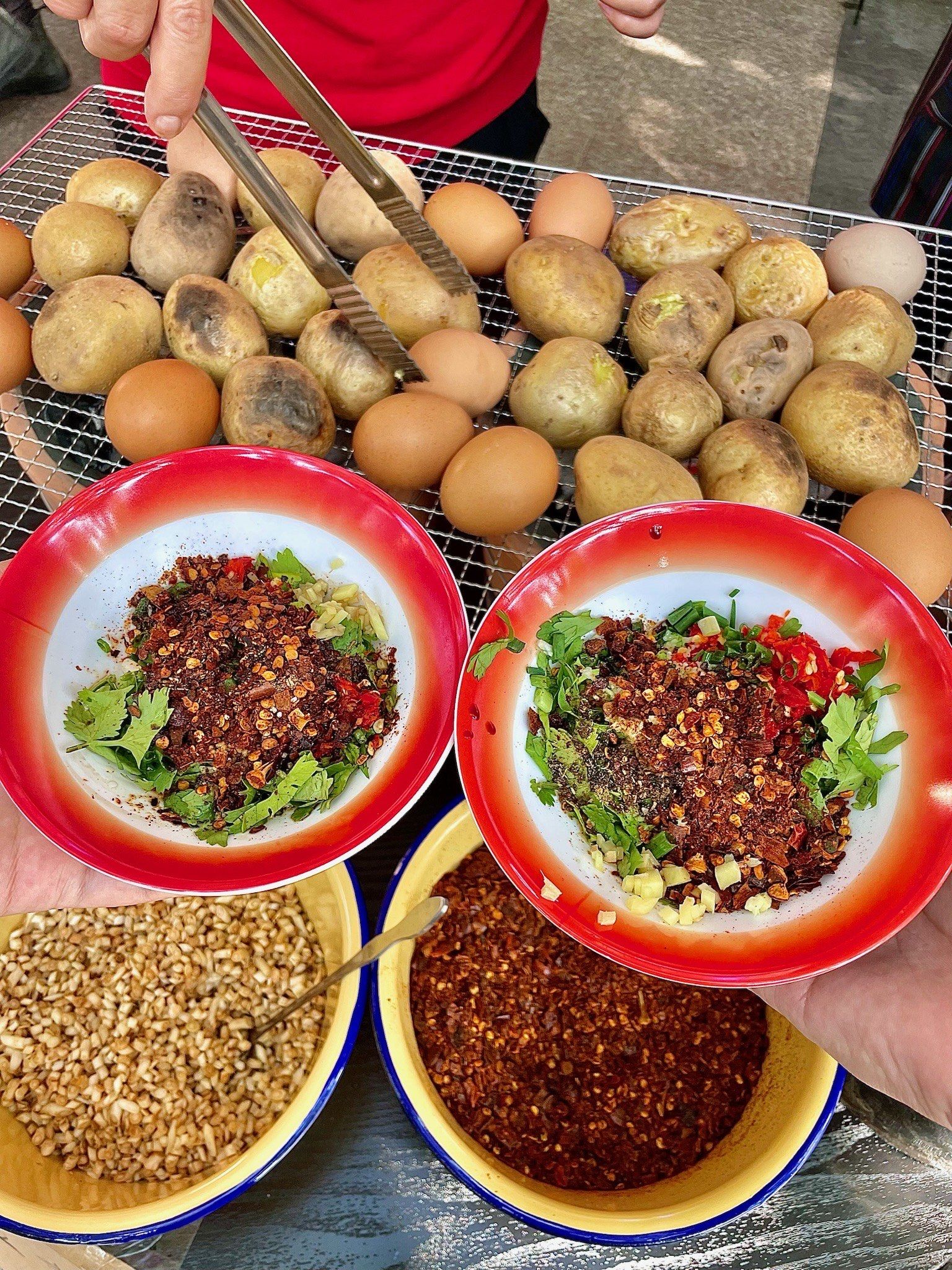 在上海也可以吃到贵州烤洋芋了!