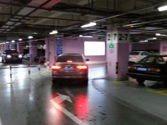 -大宁国际商业广场-地下停车库