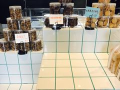 -Dough&Joe团憩(瑞虹天地月亮湾店)