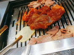 -臻牛烤肉