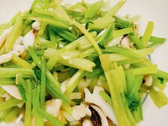 芹菜炒目鱼-卤鸭儿(小河路店)
