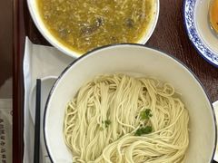 蟹粉捞面-百年老字号·观振兴蟹黄面·三虾面·苏式面(观前街富仁坊巷店)