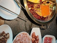 -小天鹅火锅·一线江景洪鼎旗舰店(洪崖洞店)