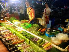-东南亚风情赶摆街夜市