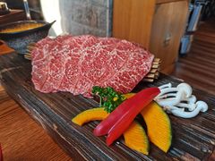 和牛牡蛎肉-炎蔵牛舌烤肉
