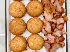 小饼炭烧肉-龙香居海鲜浑锅家常菜·特色驴肉