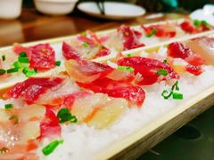 -胡须哥网红竹筒菜