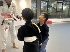 -EFL巴西柔术·综合格斗·泰拳·少儿体能训练(虹桥德必馆)