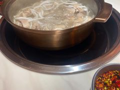 -喃喃椰·糟粕醋·椰子鸡火锅(七堡花园店)