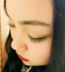 -爱美睫美甲会馆