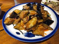 风味茄子-华盛园卷子王农家菜水库鱼