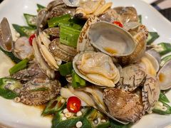 捞汁秋葵拌花甲-滇越乘象云南餐厅(豆各庄店)