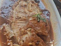 -赶海部落海鲜城(海阳路店)