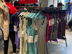 -lululemon(比斯特购物村店)