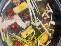 -三不牛腩(宾虹路店)