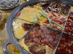 -正南齊北重庆老火锅(光华村直营店)