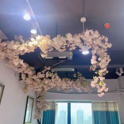 -潮店·虞妃妮轻奢美甲美睫馆