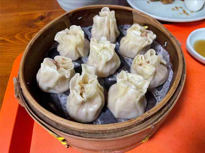 枫泾烧卖-"搜附近美食,这家店被推送了几次,可能是新.