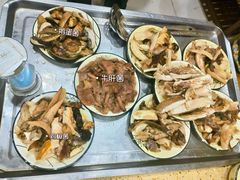 -杨记山珍鸡煲菌汤锅