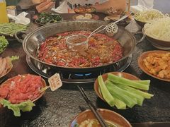 -渝井巷重庆老火锅(沈阳吉祥店)