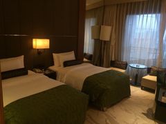 -上海滴水湖皇冠假日酒店