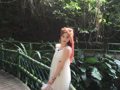 -青青世界