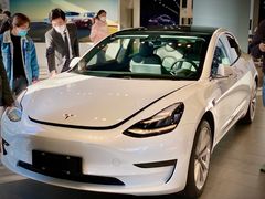 -TESLA 特斯拉(上海太古汇体验店)