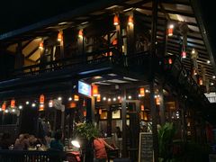-Dash Teak House